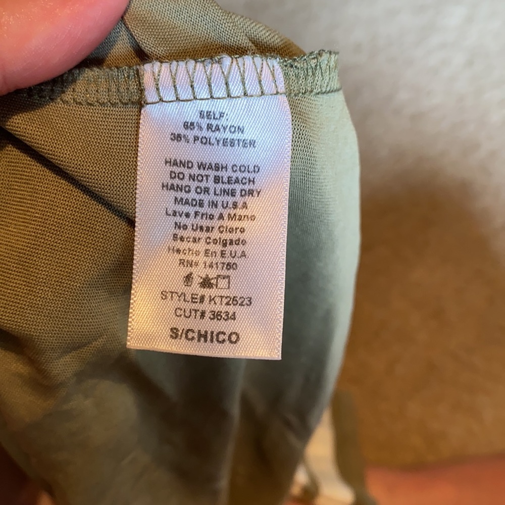 Light weight tee - Picture 3 of 3